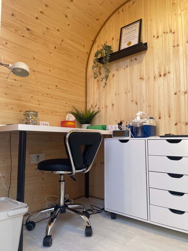 Clinic and therapy pod