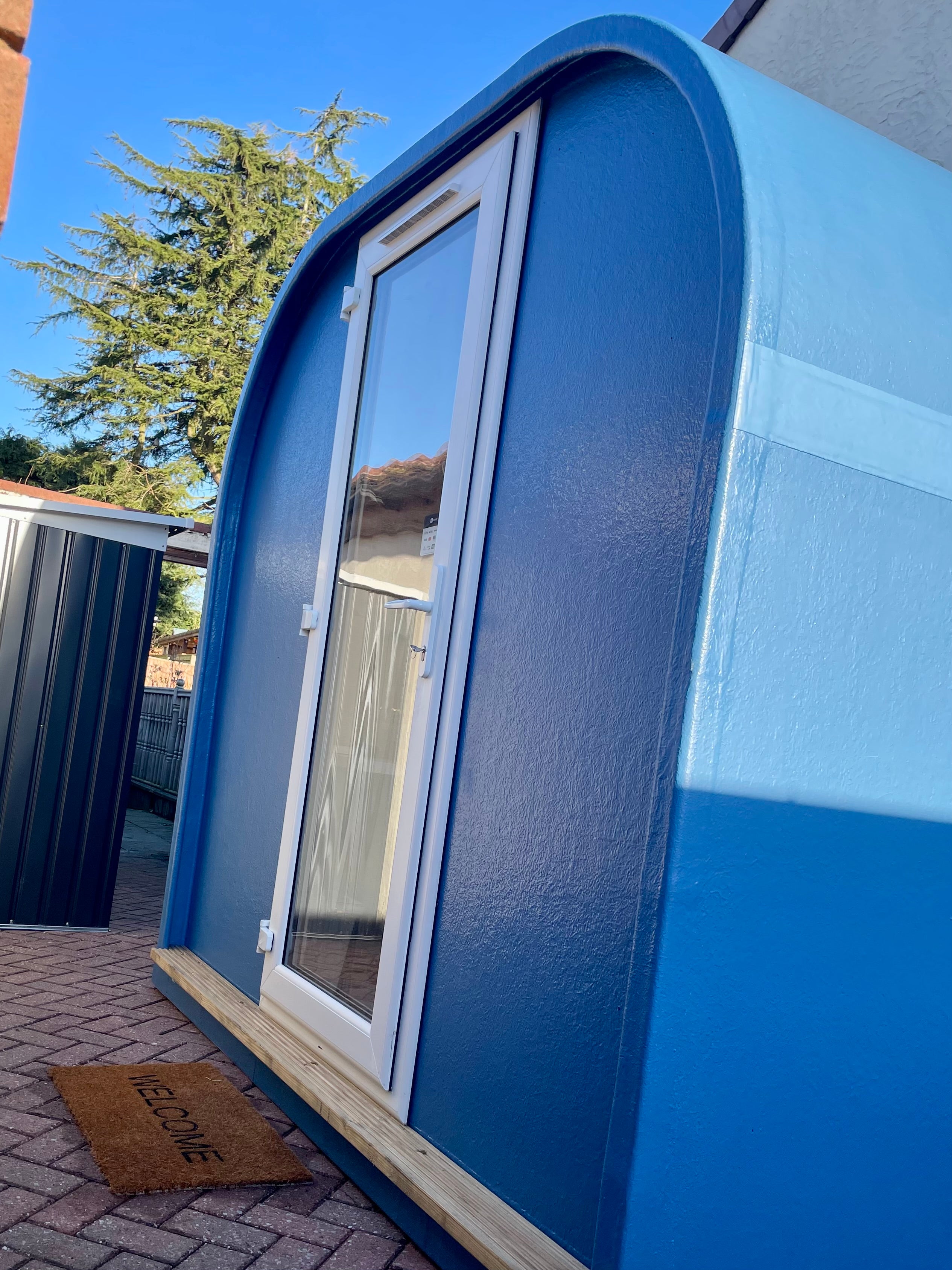 insulated garden office with electrics
